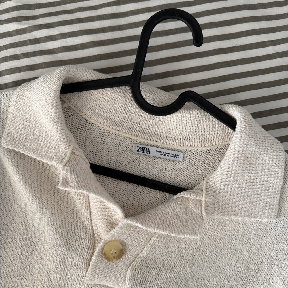 Zara Off-White Knit Top